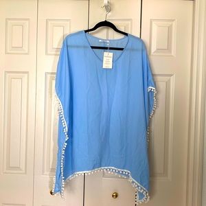 NWT Lightweight beach coverup with cute mini pompoms border
